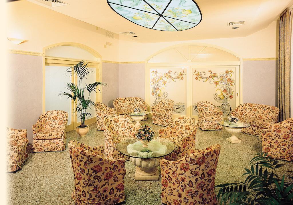 Hotel Pineta Bellaria-Igea Marina Quarto foto